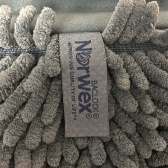Norwex LE Chenille Hand Towel (Dark Teal) - Picture 3 of 5